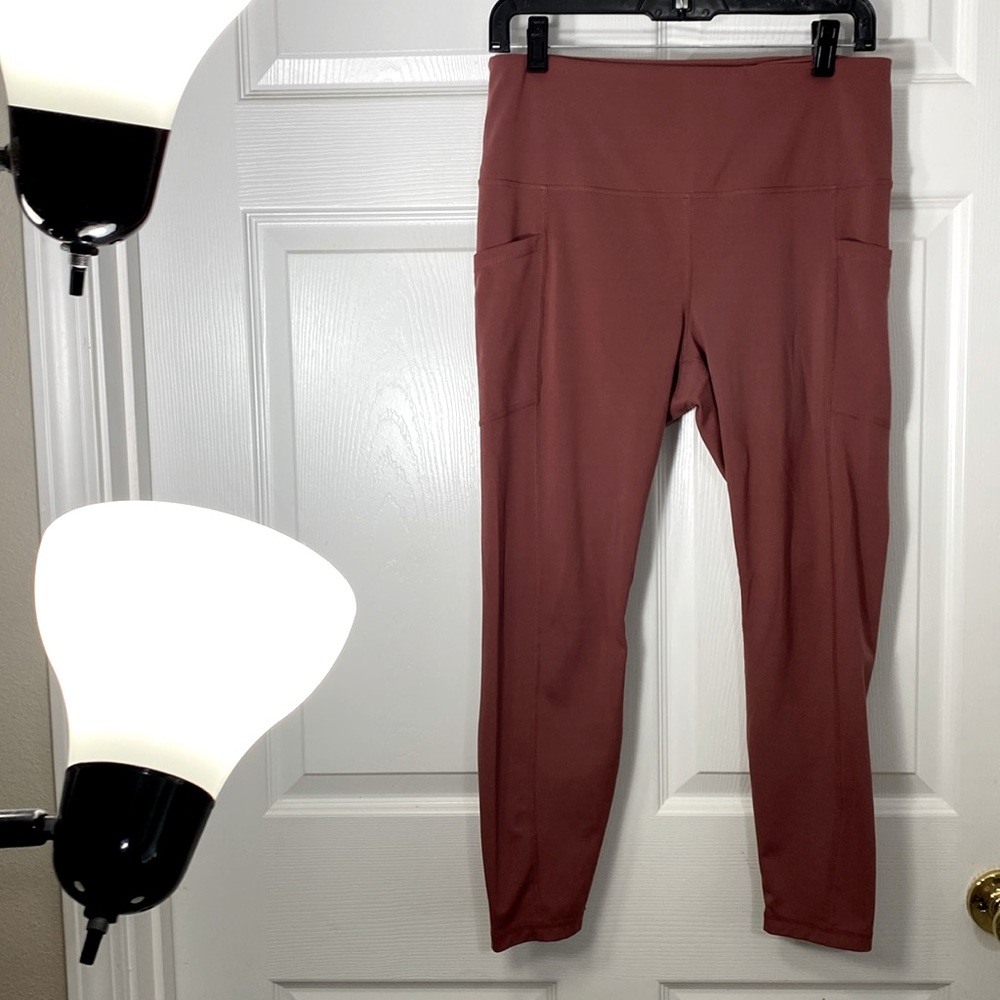 Yogalicious Lux in Size XL Mauve Red Maroon